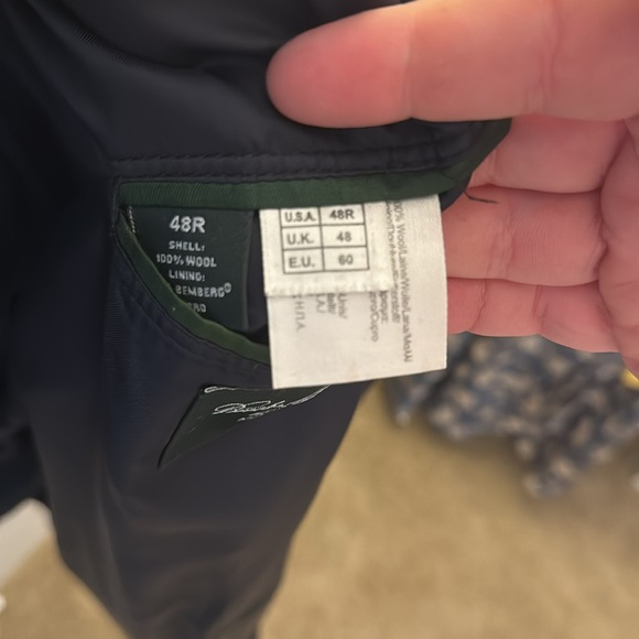 Men’s navy double breasted Brooks Brothers, Country Club jacket. Barely worn. - Picture 4 of 5